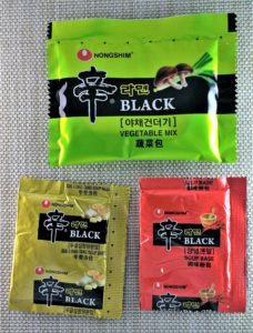 Nongshim Shin Ramyun Black Premium Noodle Soup Contents